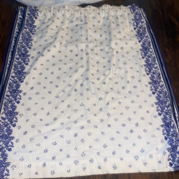 Williams Sonoma Other - Williams Sonoma butterfly / dragonfly floral cafe curtains